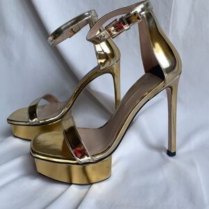 Stuart Weitzman platform heels gold mirror shine metallic 8- 8.5 stiletto